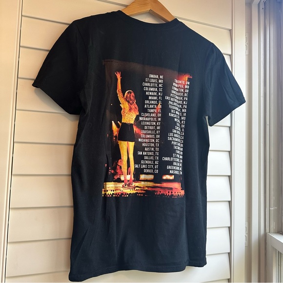Taylor Swift Official Merch Red Tour Shirt - Picture 3 of 6